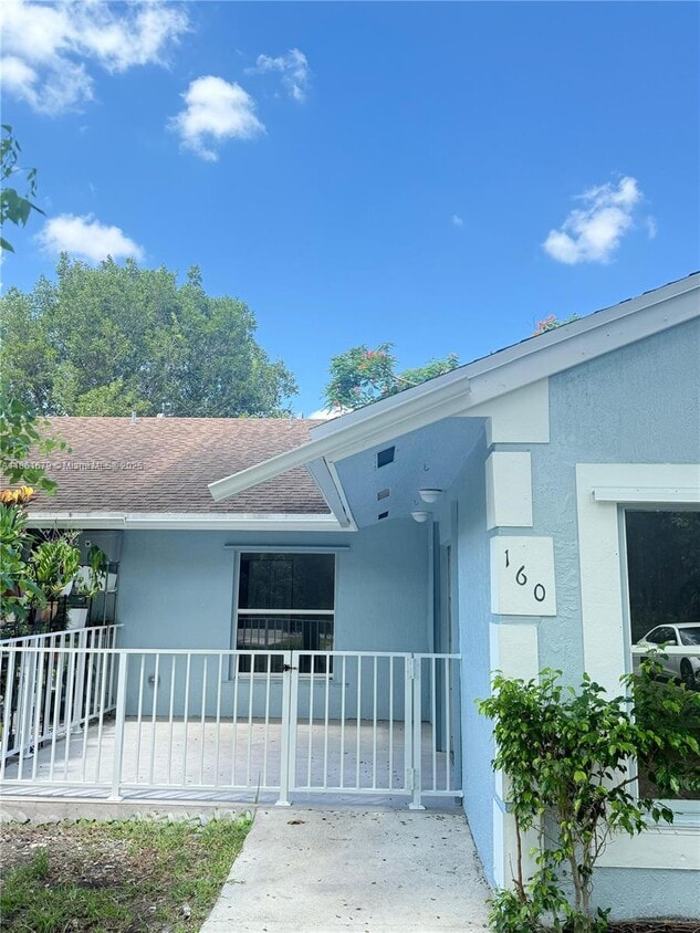 Foto principal - 160 SW 8th Ave