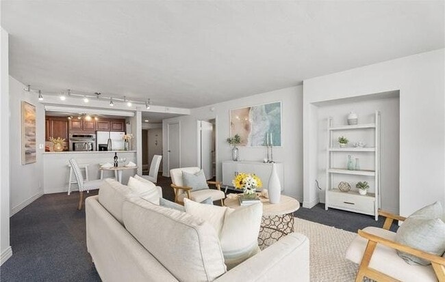 Foto del edificio - 700 E Ocean Blvd