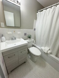 Building Photo - Cedar Towers