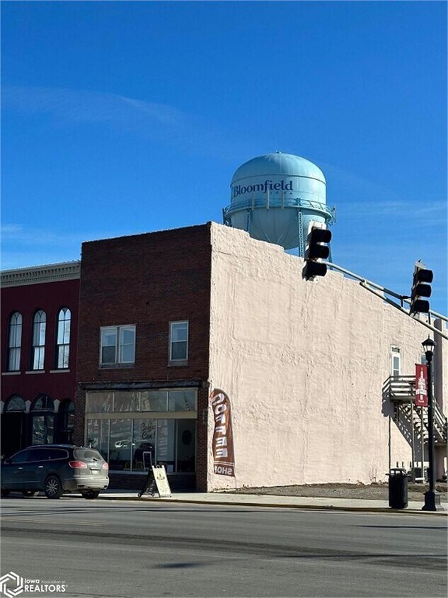 Foto principal - 112 S Washington St