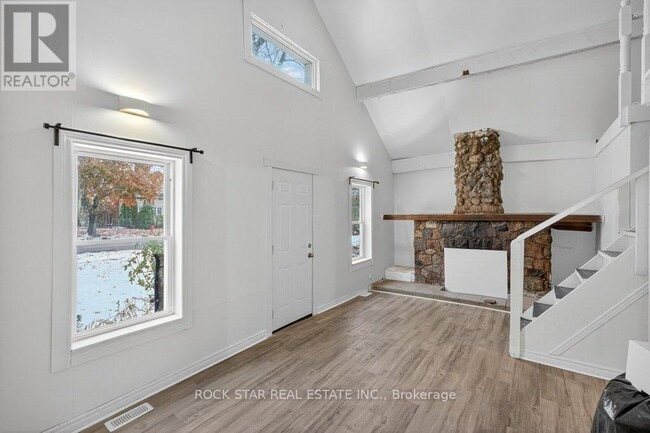 Building Photo - 71 Teal Ave