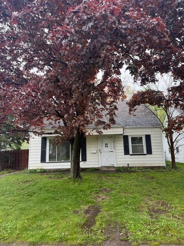 Photo - 27190 Zeman Ave (Euclid, OH)