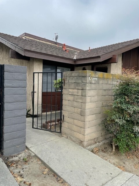 Primary Photo - 2800 South St