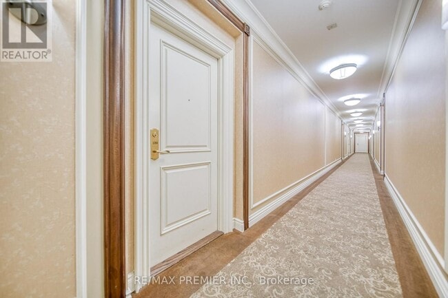 Building Photo - 9235 Jane St