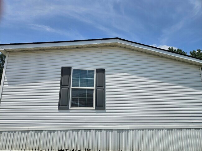 Building Photo - 89 Lynnwood Cir