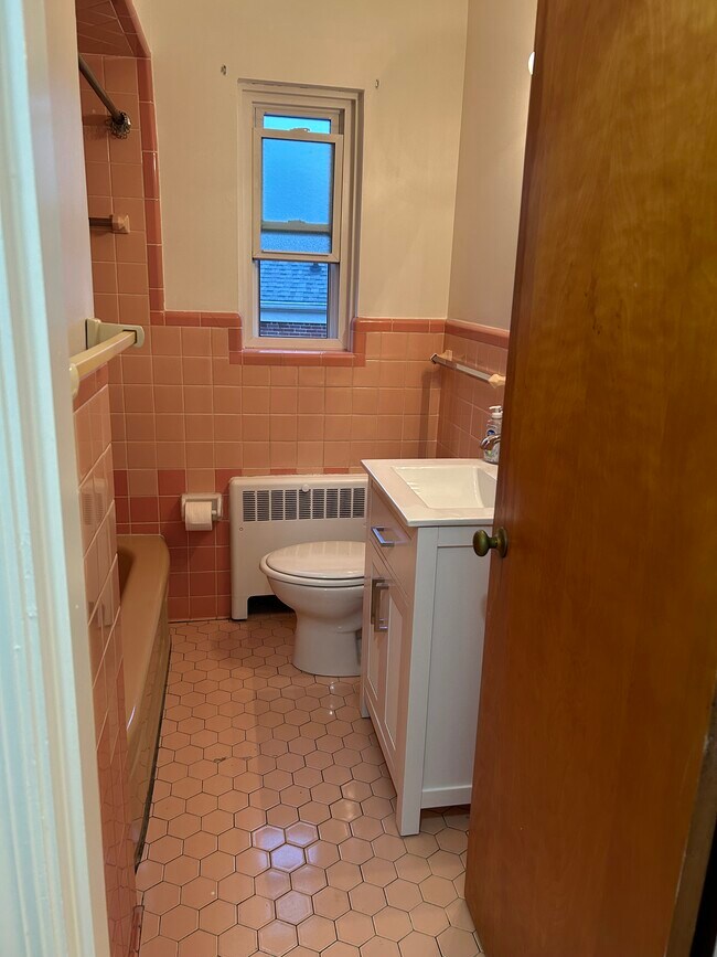 Foto del edificio - 6098 Dryden Ave