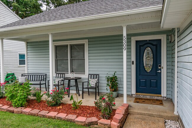 Building Photo - 5309 Lynbrook Landing