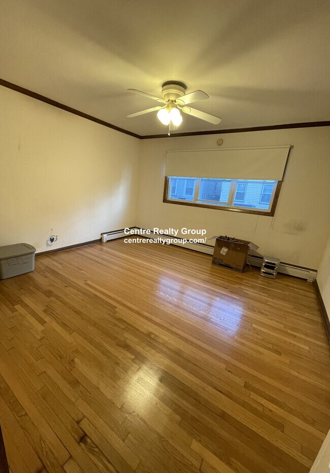 Building Photo - 161 Otis St