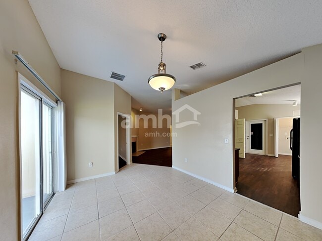 Building Photo - 81 Marisco Way