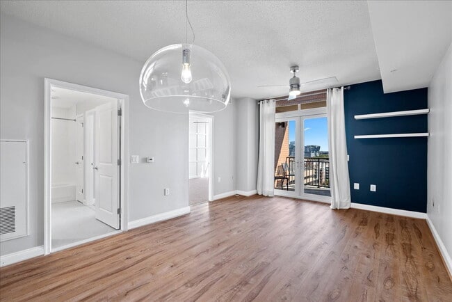 Foto del edificio - Stunning 9th-Floor Retreat at The Mercer