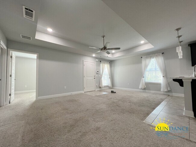Foto del edificio - Stunning Home with a 6+ Month Lease Option!