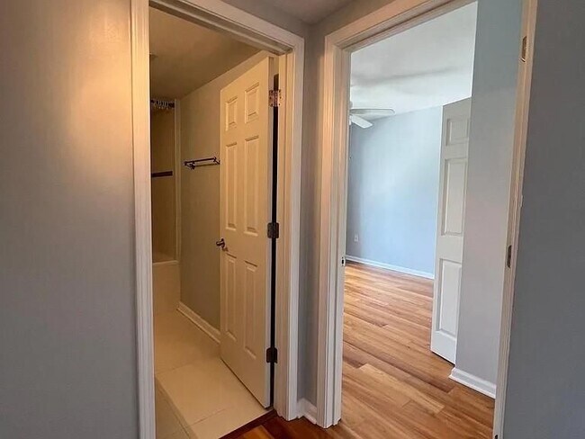Foto del edificio - 275 13th St NE