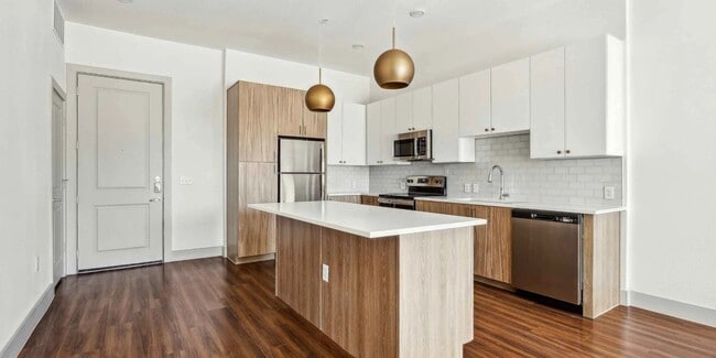 Building Photo - 5332 Trinity River Trl