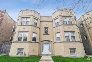 Building Photo - 4244 W Wrightwood Ave