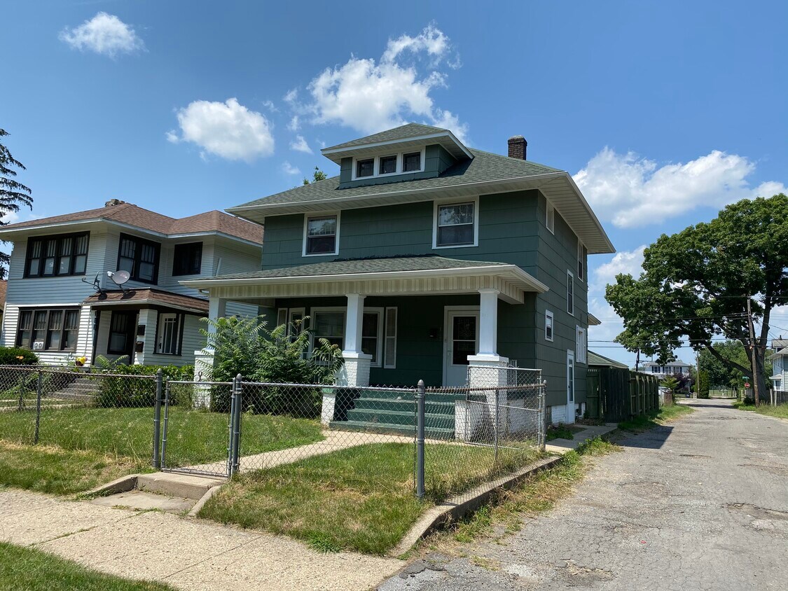 Primary Photo - 317 Haney Ave