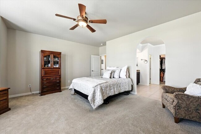 Foto del edificio - 12695 Black Hills Dr