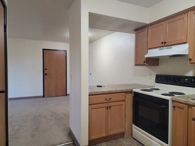Building Photo - Cozy 2 Bed Apartment in Black Creek, WI wi...