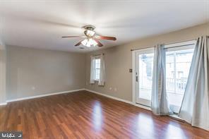 Building Photo - 104 E Green Valley Cir