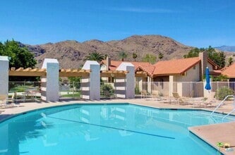 Building Photo - 2350 E Miramonte Cir