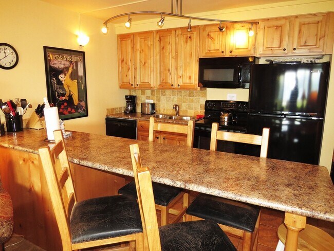 Foto del edificio - Winter Seasonal Rental - Lake Dillon Condo...