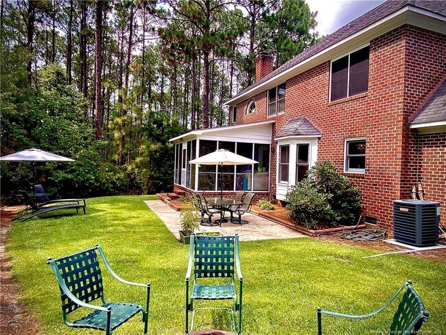 Foto del edificio - 6577 Countryside Dr