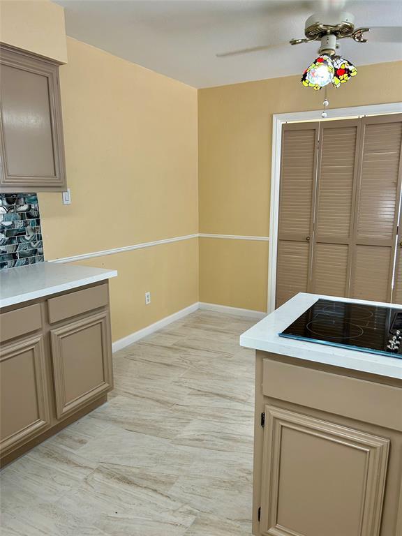 Building Photo - 3935 Heathersage Dr