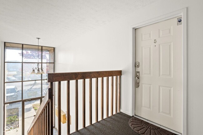 Foto del edificio - 4530 Village Ct