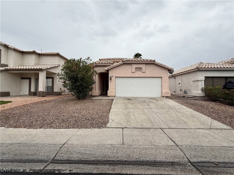 Foto principal - 1605 Woodward Heights Way