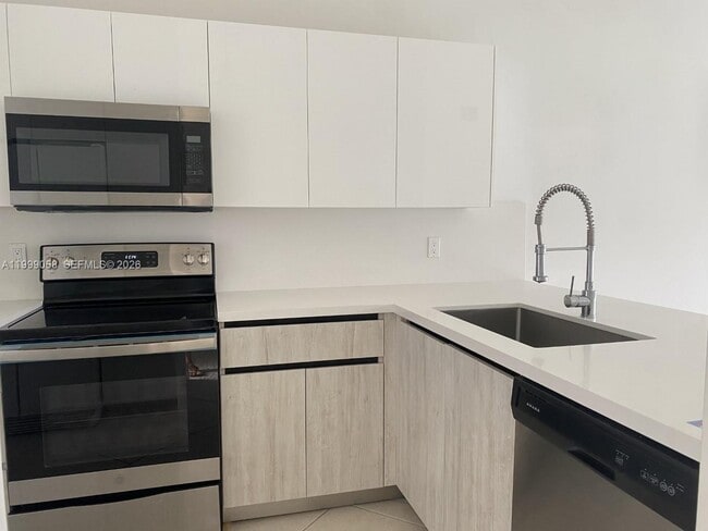 Foto del edificio - 219 SE 8th St