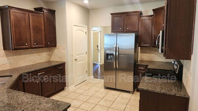 Building Photo - 7426 Sorrel Ct