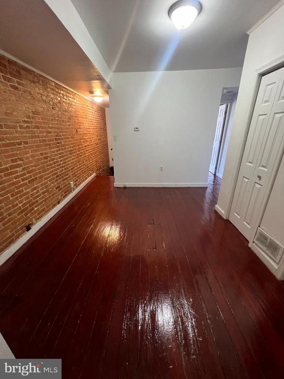 Building Photo - 1443 Light St