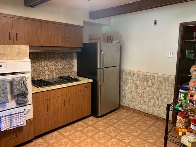 Building Photo - 223 S Atlantic Ave