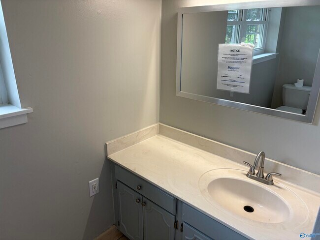 Foto del edificio - 2109 Villaret Dr SW