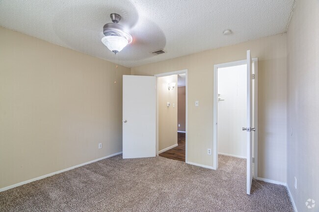 1HAB, 1BA - 694 ft² - Trails on Treadway Apartments - NEW