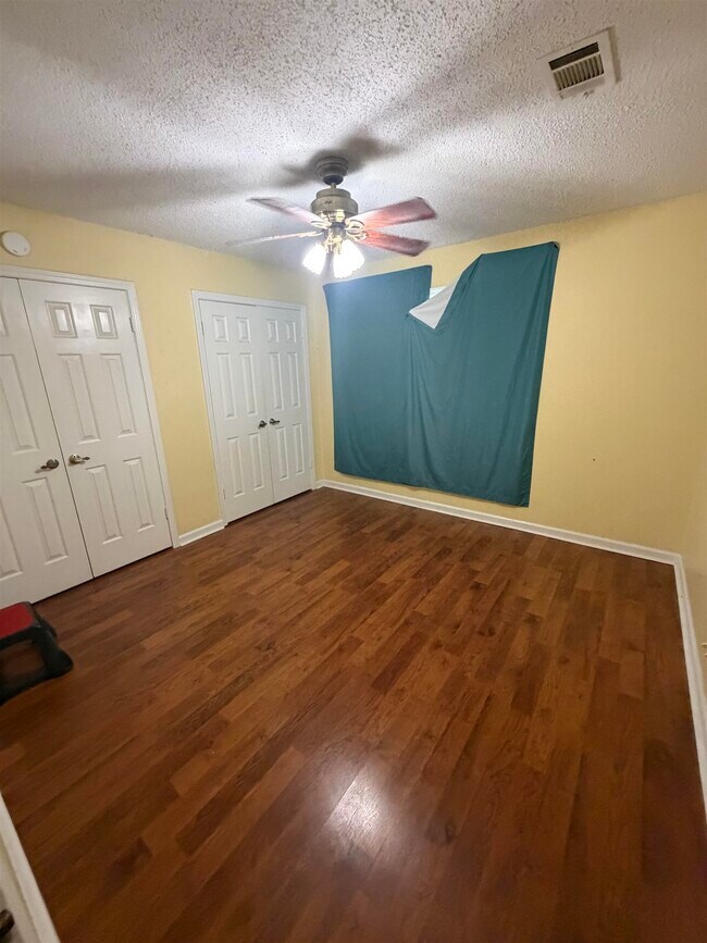 Building Photo - 4361 Bennett Wood Dr