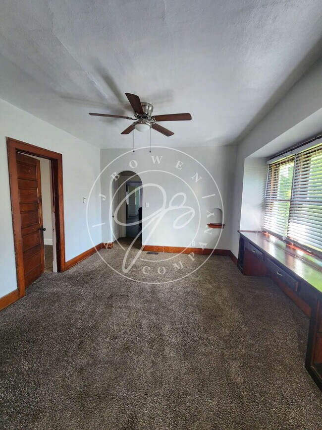 Foto del edificio - Large 3 bed with over 1600 sq. ft!