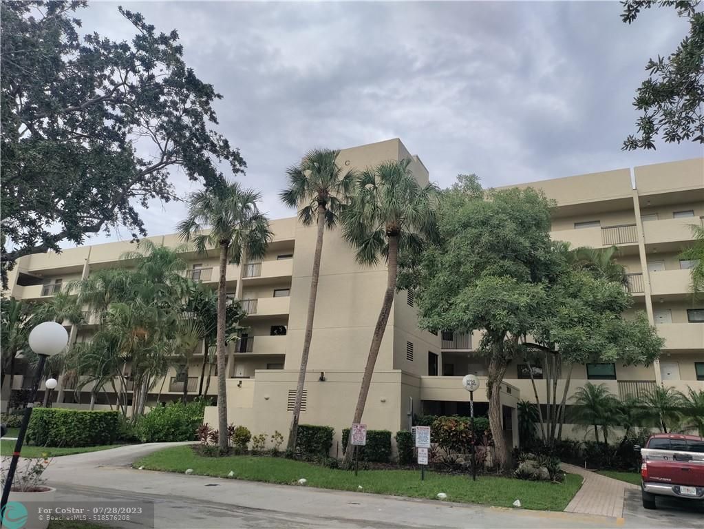 Primary Photo - 3050 NW 42nd Ave