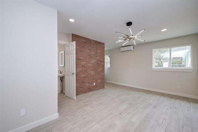 Building Photo - 1747 Wroxton Ct