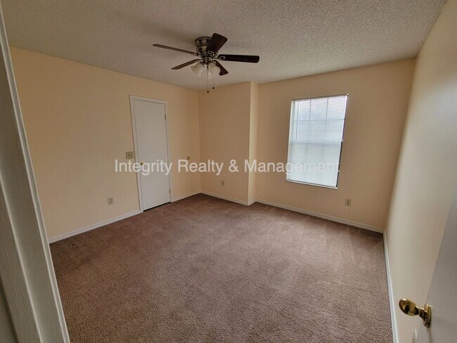 Building Photo - 7519 Allspice Cir N