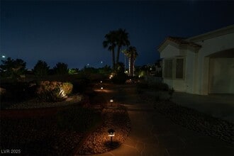 Building Photo - 2348 Rumriver St