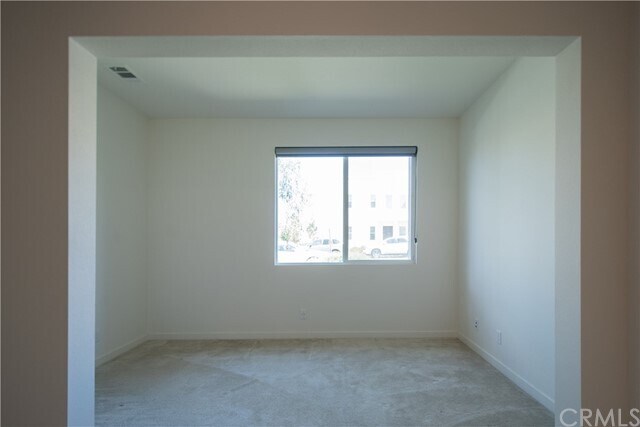 Building Photo - 148 Stellar