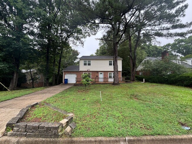Foto del edificio - Charming 4 Bedroom 1.5 Bathroom Colonial S...