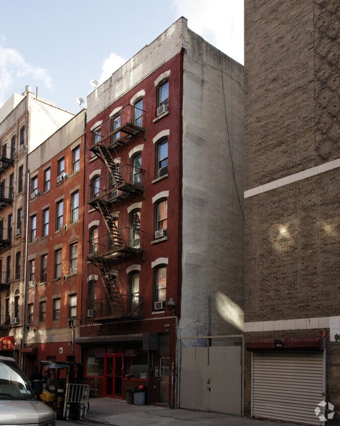 Primary Photo - 22 Ludlow St