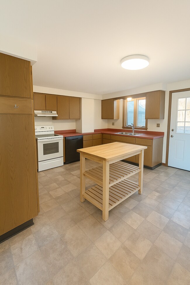 Folleto de paquetes de Crossroads Marketplace - 4 Poland Rd