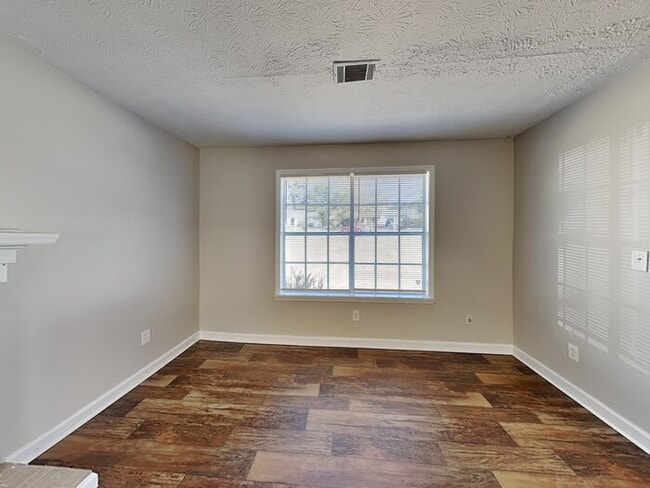 Photo - 1241 Wellhouse Walk