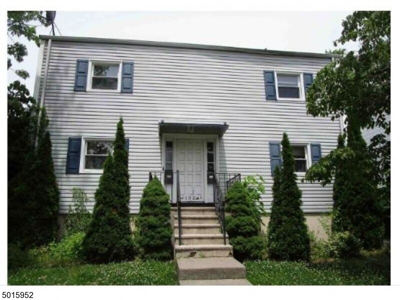 Primary Photo - 102 Burnside Ave