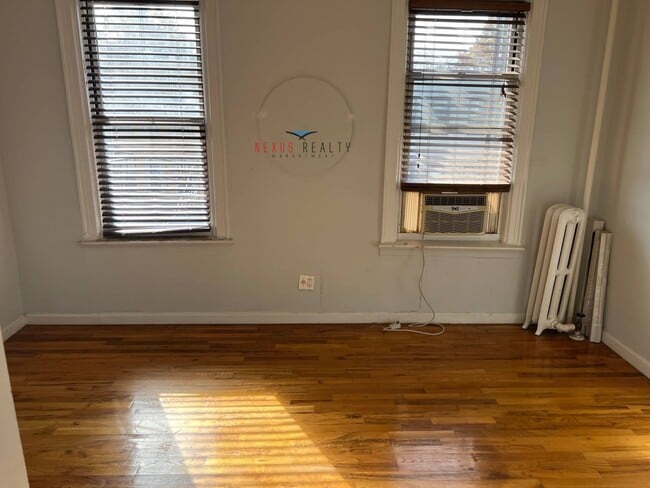Building Photo - 23-16 28th Ave