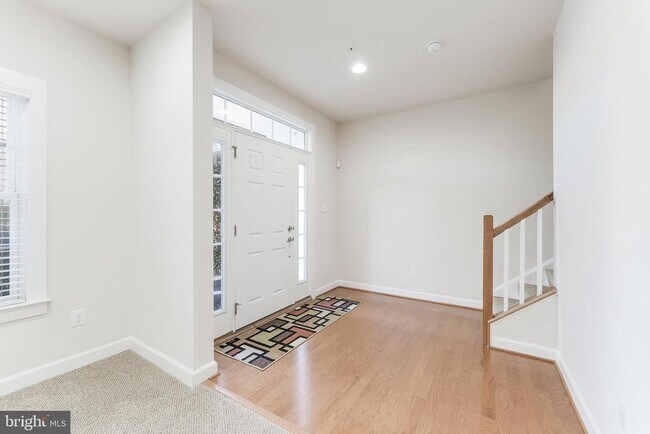 Foto del edificio - 3104 Magellan Ct