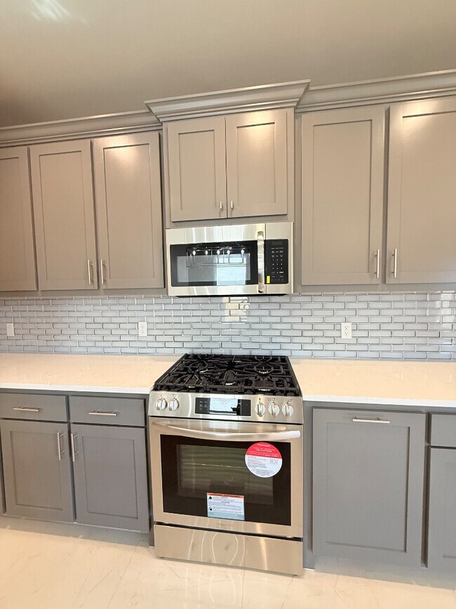 Building Photo - 520 Nabi Dr