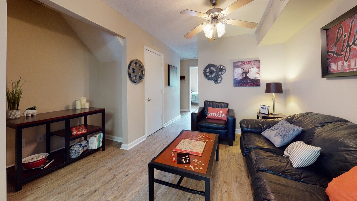 Photo - Campus Court Lexington Apartments